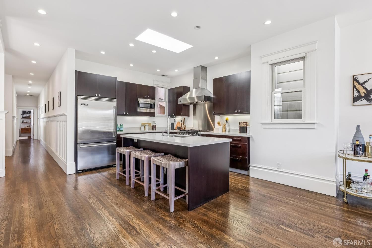 Detail Gallery Image 14 of 34 For 1653 Washington St, San Francisco,  CA 94109 - 3 Beds | 2 Baths