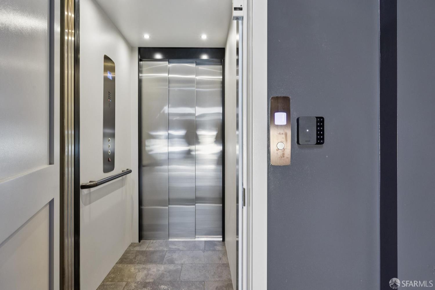 Photo #6: 425069103 Listing 