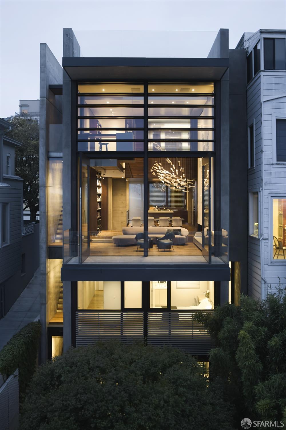 Detail Gallery Image 32 of 35 For 2626 Filbert St, San Francisco,  CA 94123 - 4 Beds | 4/1 Baths