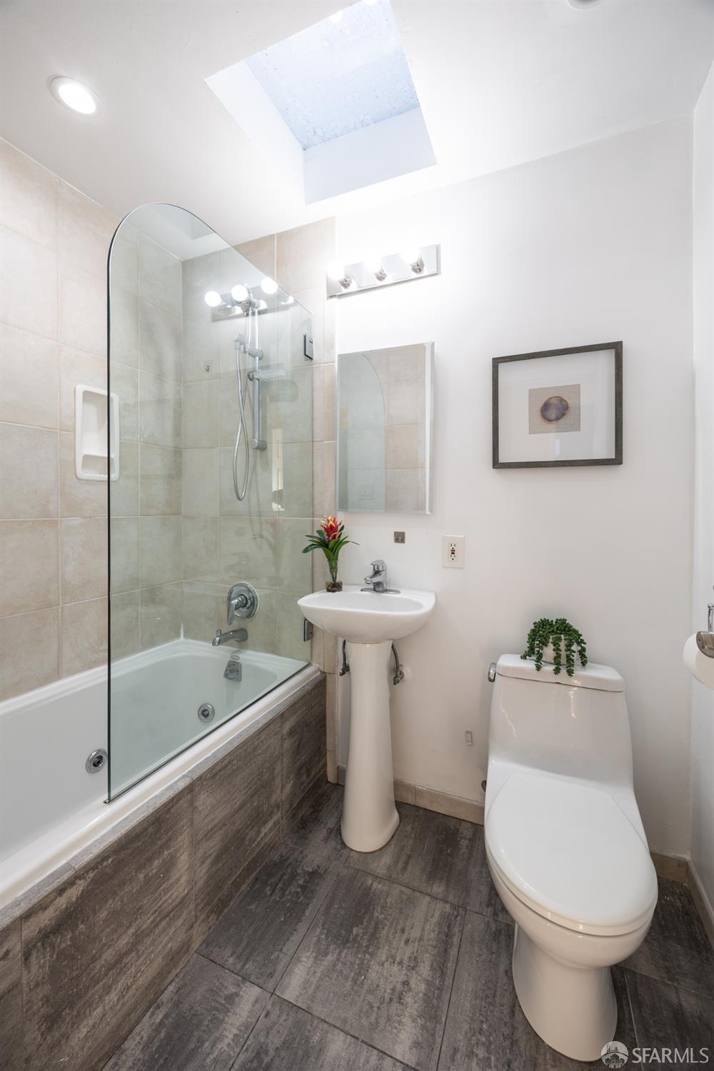 Detail Gallery Image 43 of 55 For 74 Clearview Dr, Daly City,  CA 94015 - 5 Beds | 4 Baths