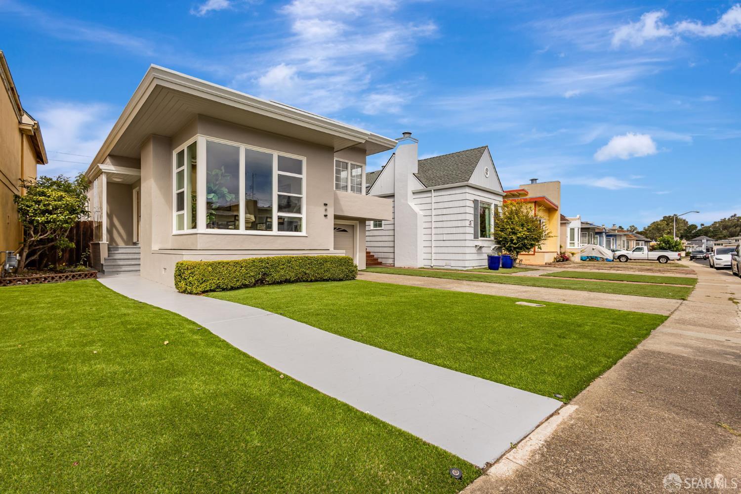 Detail Gallery Image 3 of 52 For 61 Belmont Dr, Daly City,  CA 94015 - 3 Beds | 2 Baths