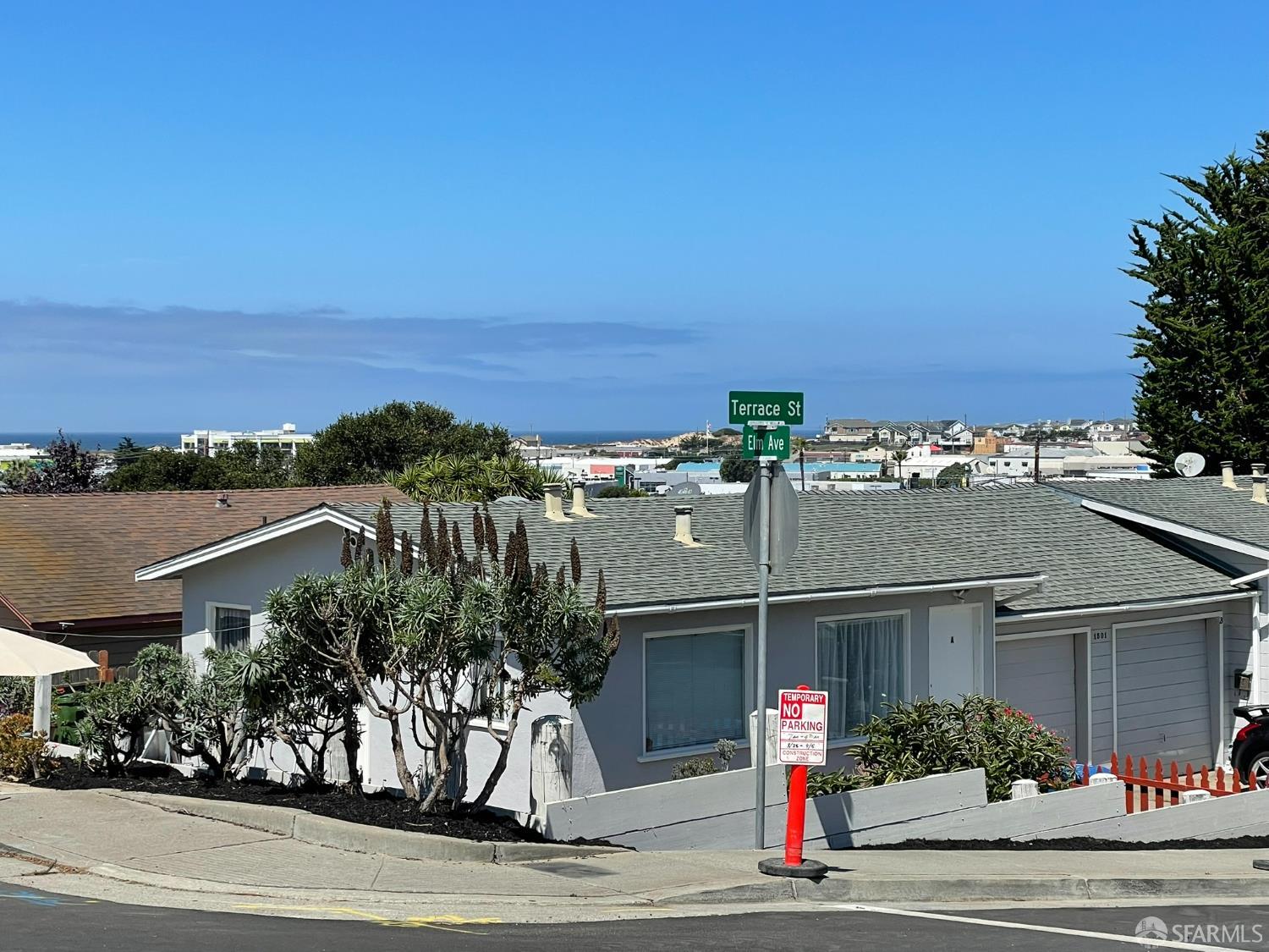 Detail Gallery Image 3 of 19 For 1501 Terrace St, Seaside,  CA 93955 - – Beds | – Baths