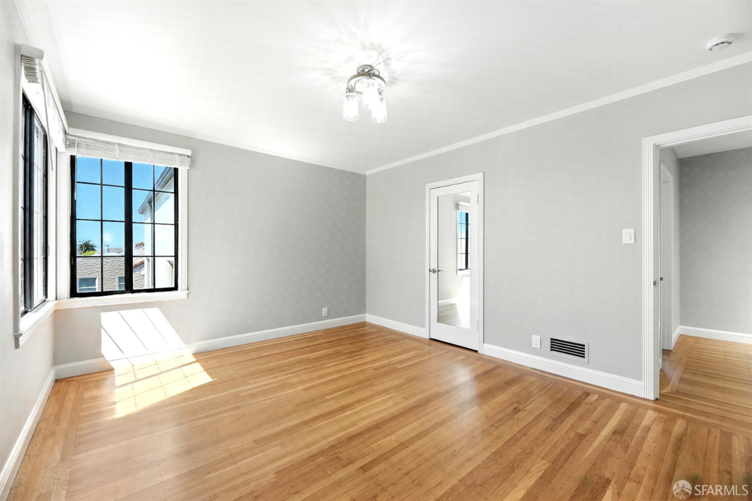 Detail Gallery Image 26 of 38 For 2801 Ocean Ave, San Francisco,  CA 94132 - 4 Beds | 3/1 Baths