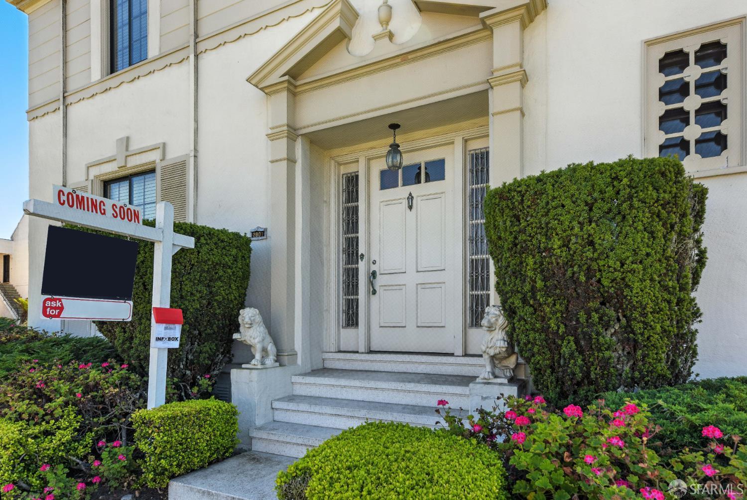 Detail Gallery Image 4 of 38 For 2801 Ocean Ave, San Francisco,  CA 94132 - 4 Beds | 3/1 Baths