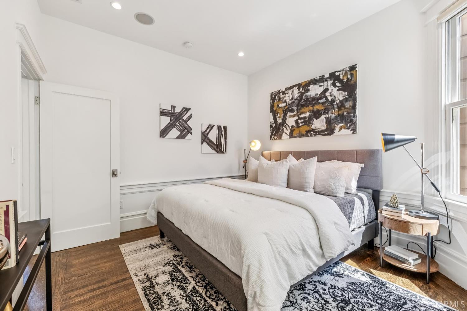 Detail Gallery Image 19 of 34 For 1653 Washington St, San Francisco,  CA 94109 - 3 Beds | 2 Baths