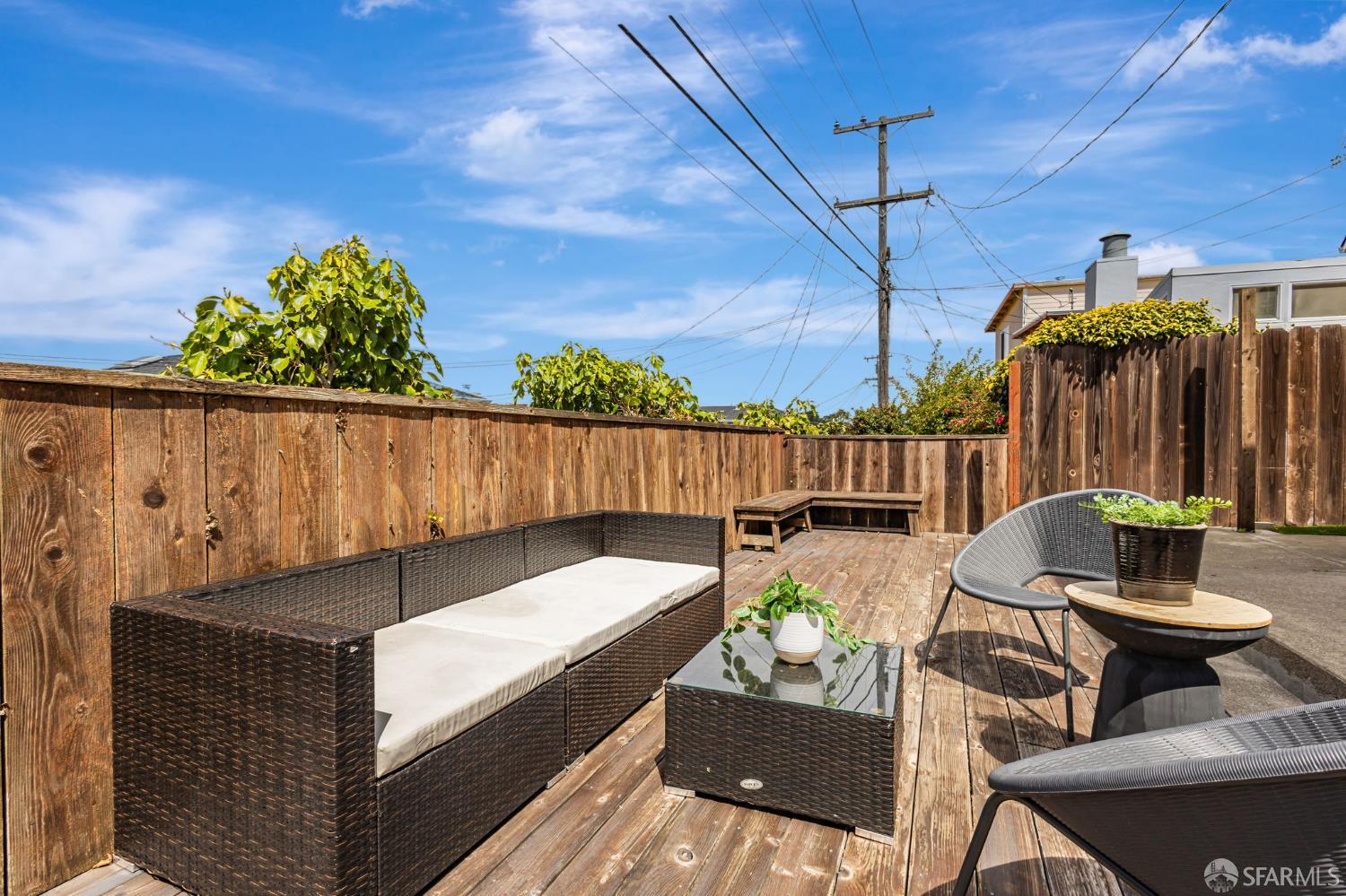Detail Gallery Image 31 of 52 For 61 Belmont Dr, Daly City,  CA 94015 - 3 Beds | 2 Baths