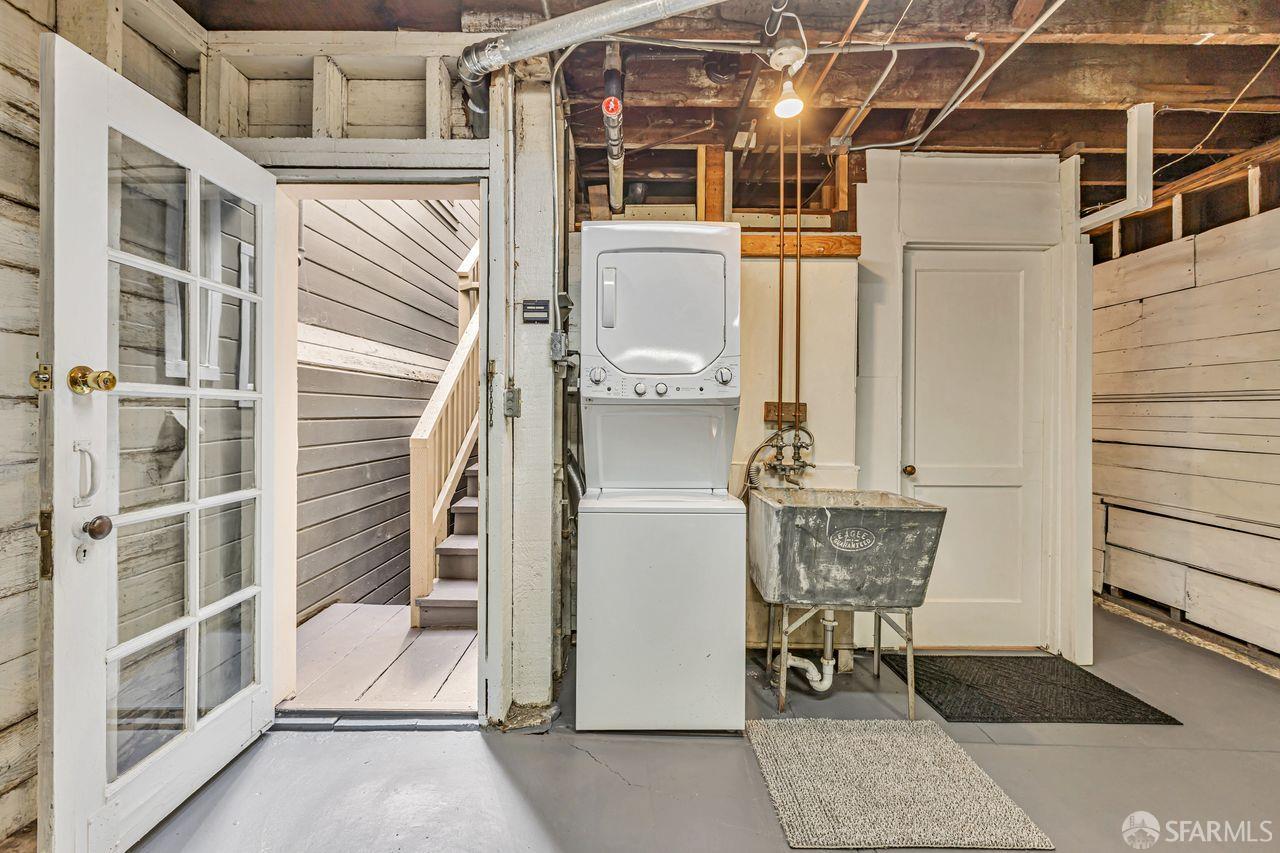 Detail Gallery Image 24 of 39 For 223 Raymond Ave, San Francisco,  CA 94134 - 3 Beds | 2 Baths