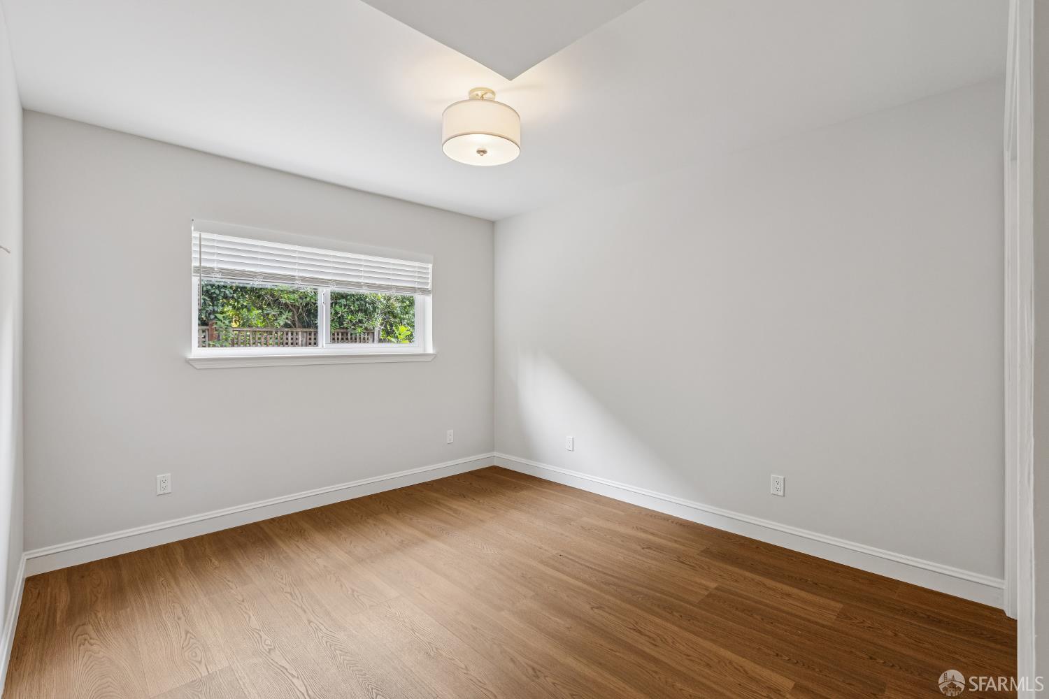 Detail Gallery Image 23 of 32 For 3342 Broderick St, San Francisco,  CA 94123 - 3 Beds | 2/1 Baths