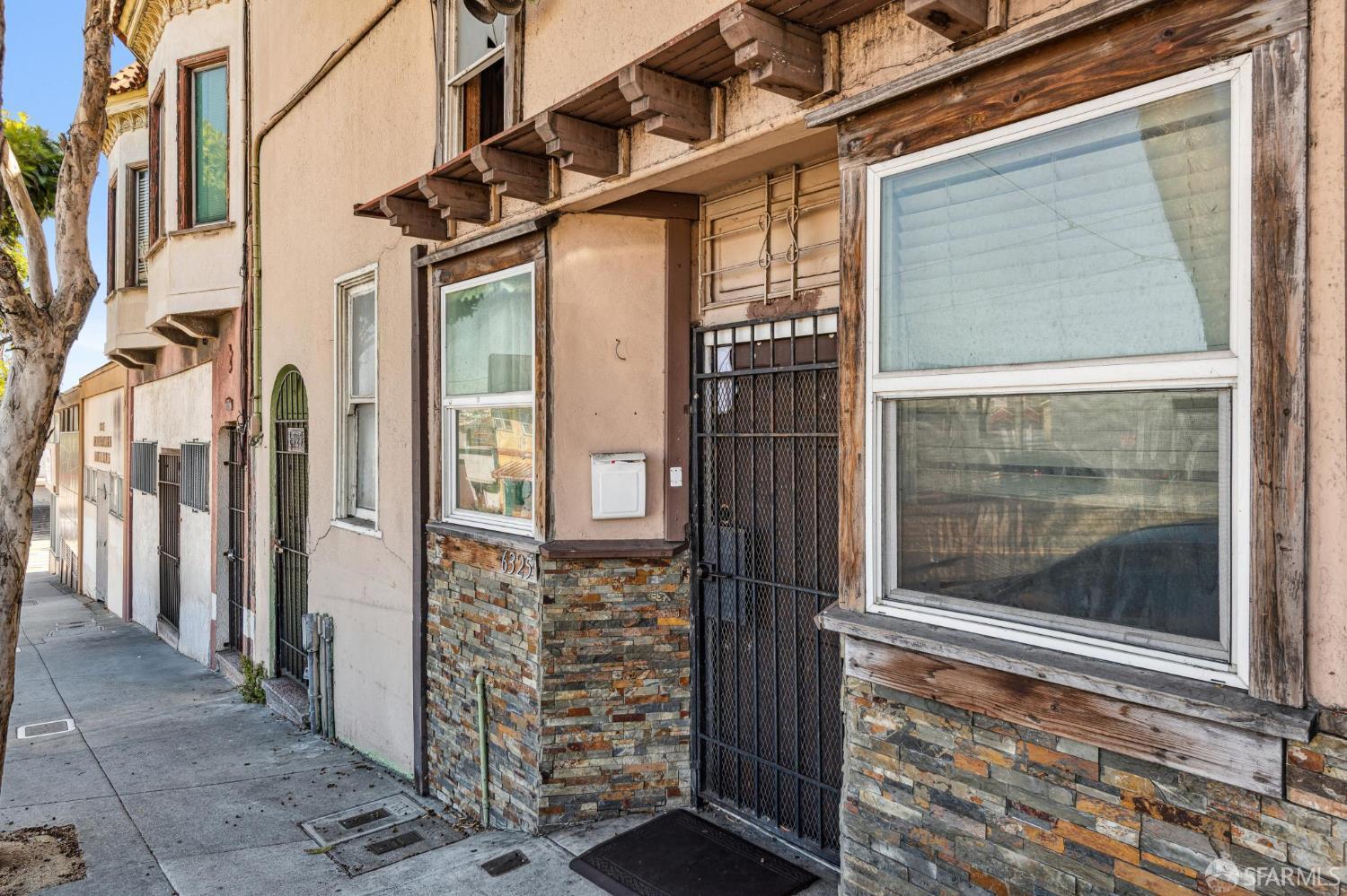 Detail Gallery Image 2 of 35 For 6323 3rd St, San Francisco,  CA 94124 - – Beds | – Baths