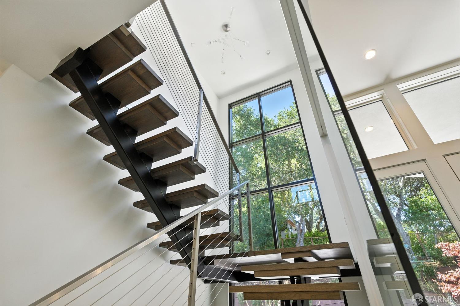 Detail Gallery Image 12 of 46 For 1225 La Cumbre Rd, Hillsborough,  CA 94010 - 6 Beds | 6/2 Baths