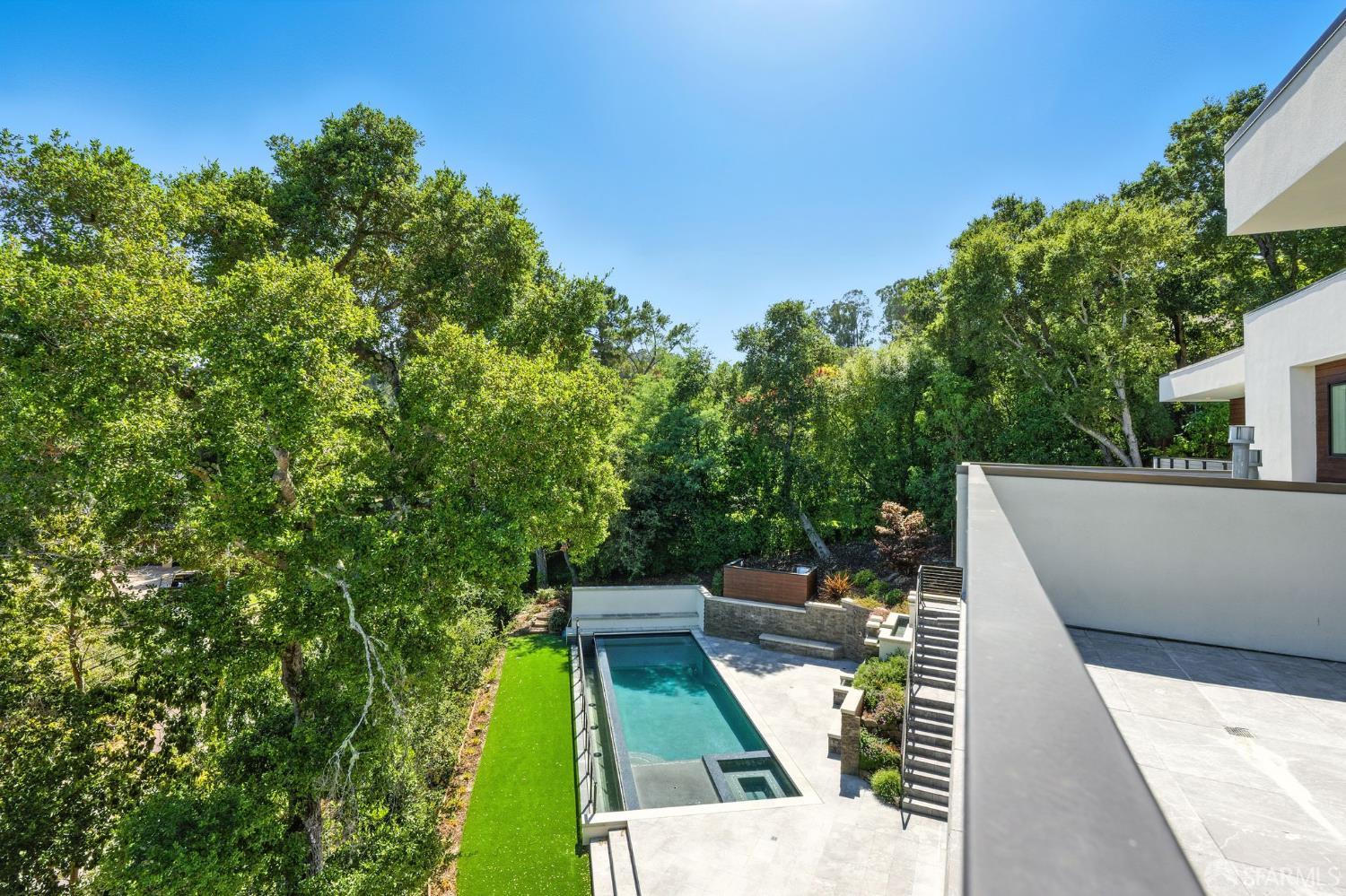 Detail Gallery Image 17 of 46 For 1225 La Cumbre Rd, Hillsborough,  CA 94010 - 6 Beds | 6/2 Baths