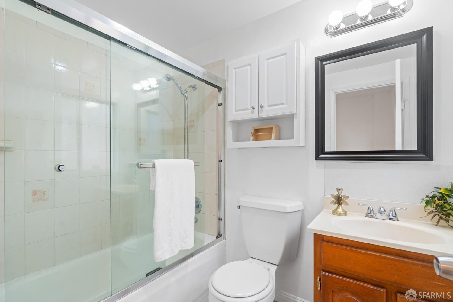Detail Gallery Image 42 of 62 For 52 Rolph St, San Francisco,  CA 94112 - 2 Beds | 2/1 Baths