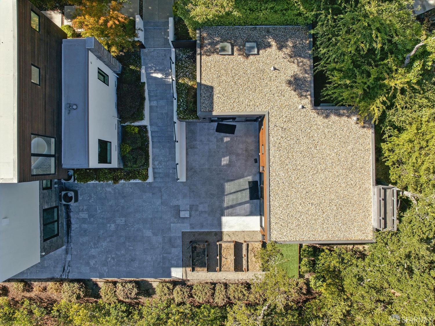 Detail Gallery Image 44 of 46 For 1225 La Cumbre Rd, Hillsborough,  CA 94010 - 6 Beds | 6/2 Baths