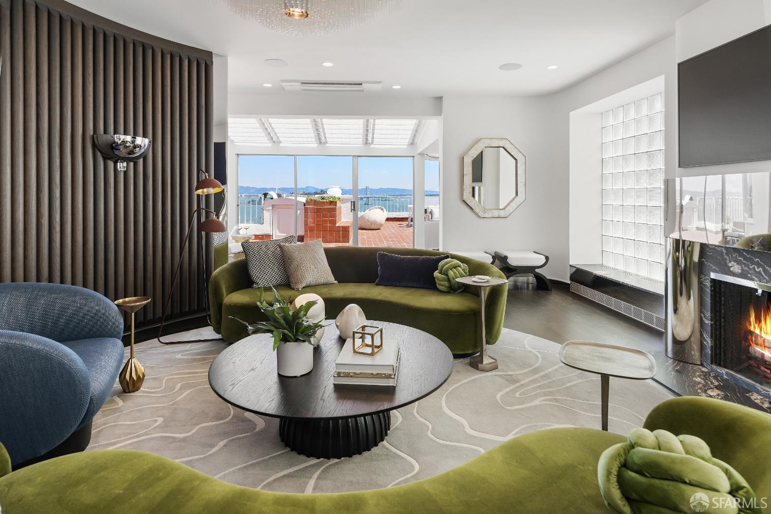 Detail Gallery Image 7 of 38 For 1360 Montgomery St #11,  San Francisco,  CA 94133 - 2 Beds | 2 Baths