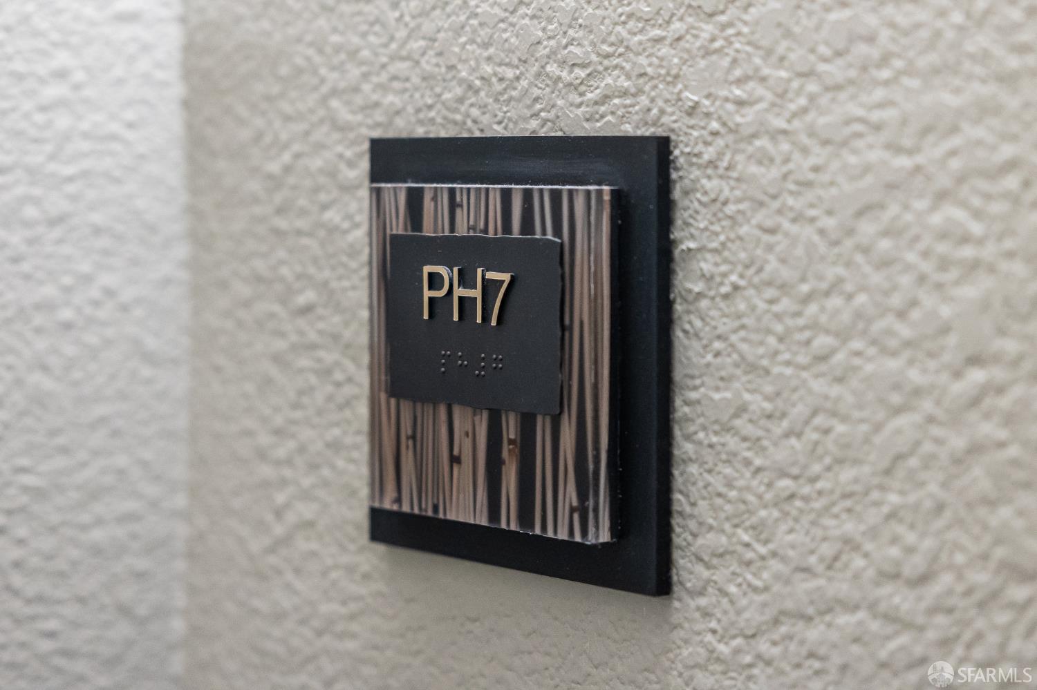 Detail Gallery Image 3 of 63 For 1511 Jefferson St Ph7,  Oakland,  CA 94612 - 2 Beds | 2 Baths
