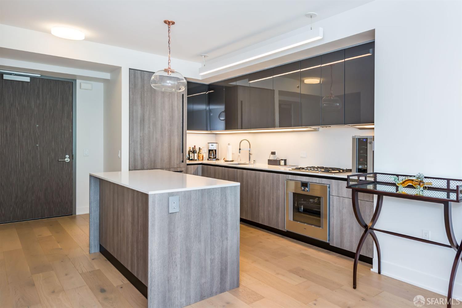 Detail Gallery Image 3 of 35 For 338 Main St 21b,  San Francisco,  CA 94105 - 2 Beds | 2 Baths