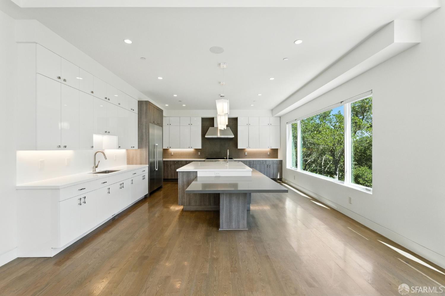 Detail Gallery Image 8 of 46 For 1225 La Cumbre Rd, Hillsborough,  CA 94010 - 6 Beds | 6/2 Baths