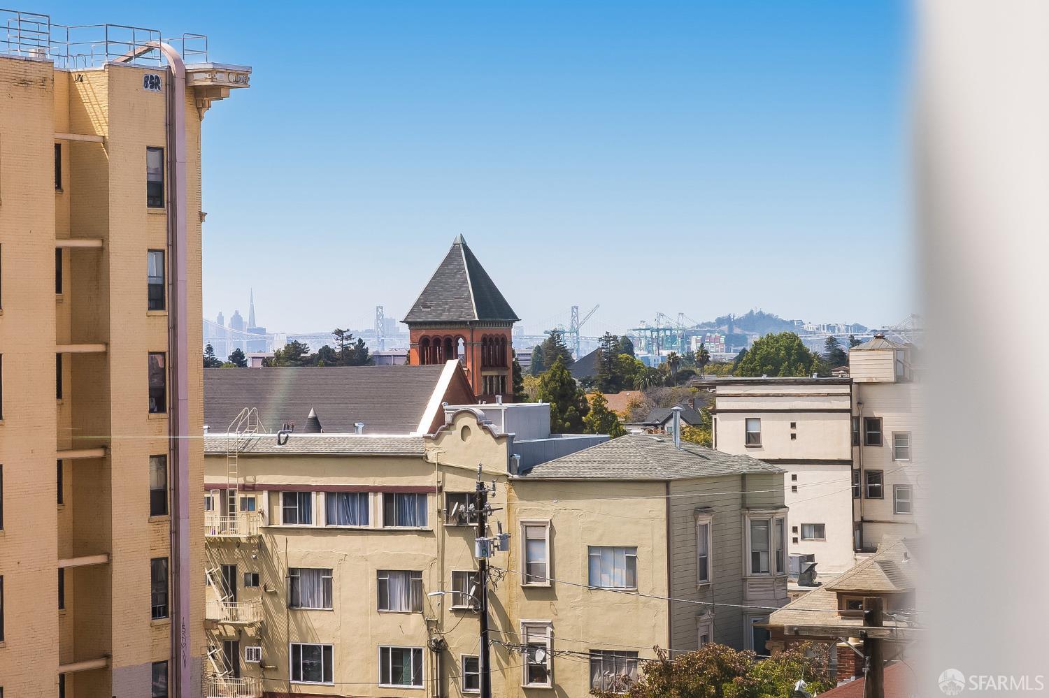 Detail Gallery Image 7 of 63 For 1511 Jefferson St Ph7,  Oakland,  CA 94612 - 2 Beds | 2 Baths