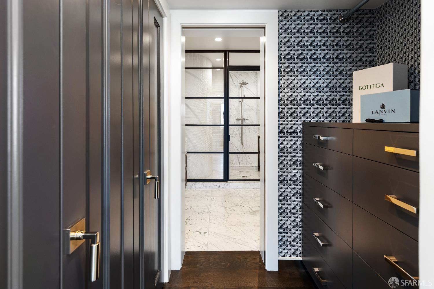 Detail Gallery Image 16 of 38 For 1360 Montgomery St #11,  San Francisco,  CA 94133 - 2 Beds | 2 Baths