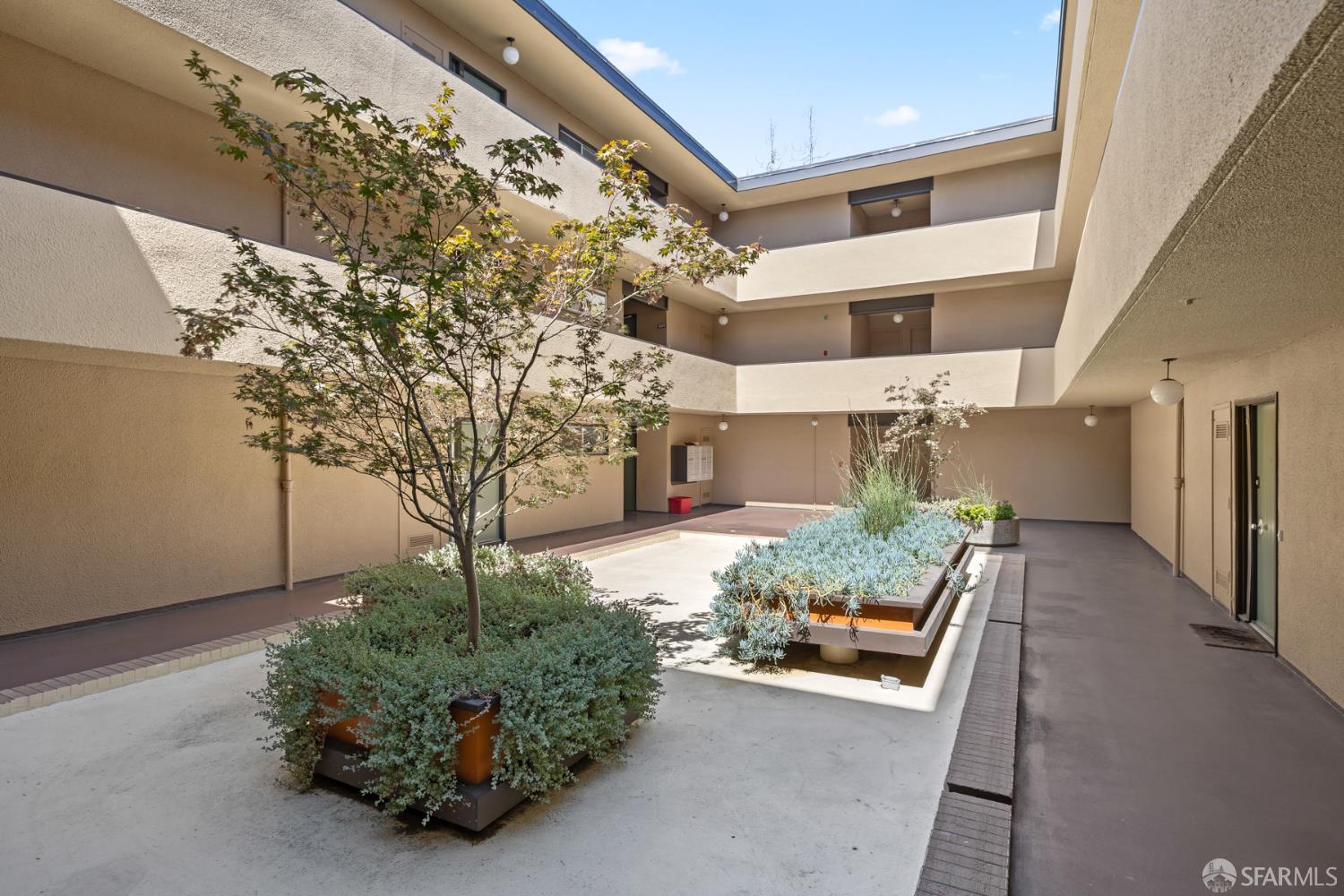 Detail Gallery Image 30 of 31 For 425 Grant Ave #19,  Palo Alto,  CA 94306 - 3 Beds | 2 Baths