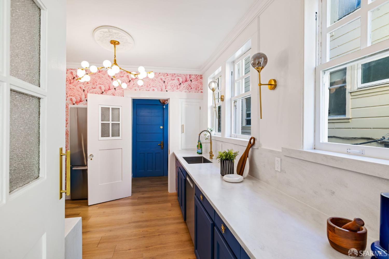 Detail Gallery Image 18 of 62 For 1242 Washington St, San Francisco,  CA 94108 - 2 Beds | 1 Baths