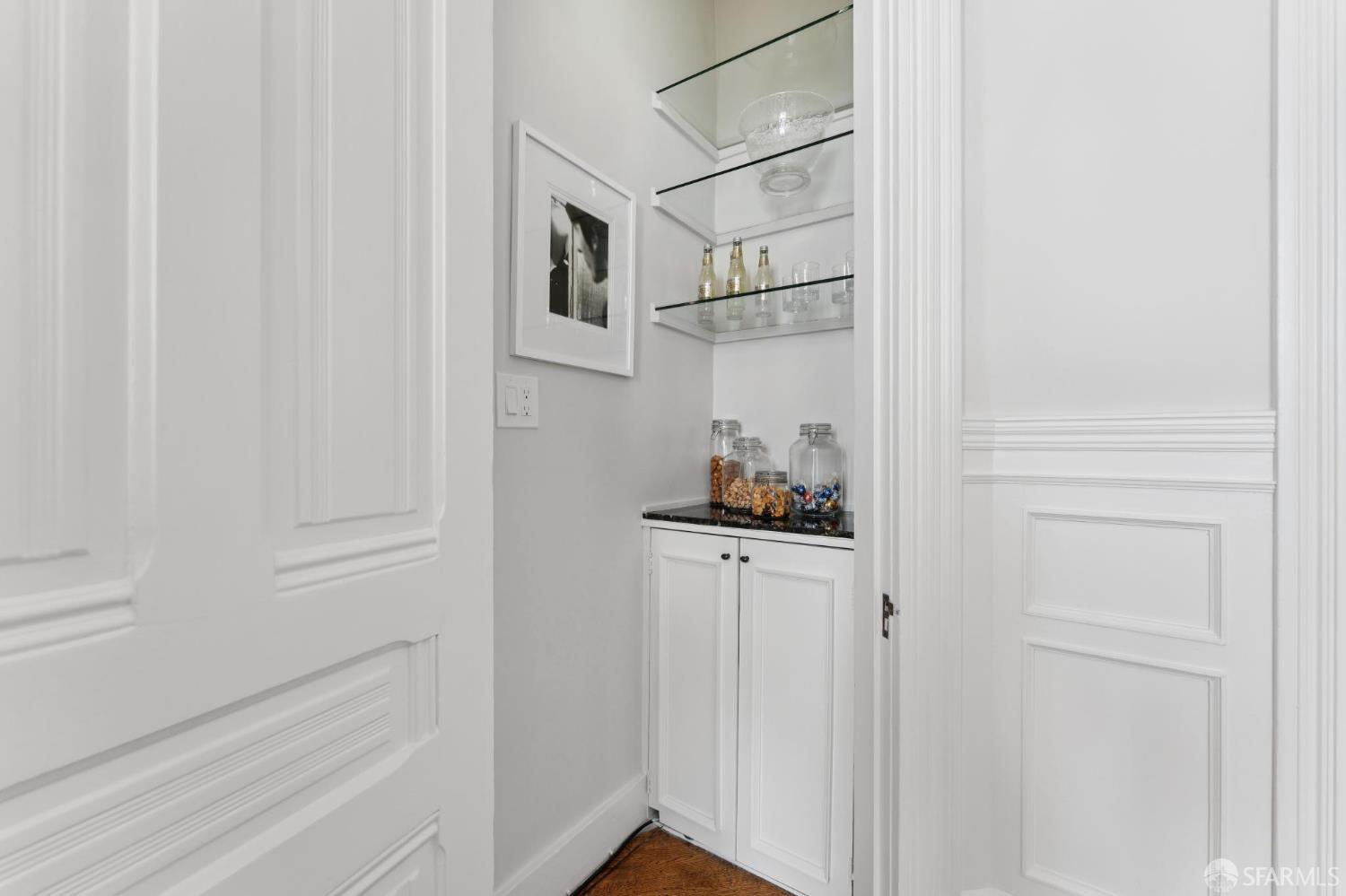 Detail Gallery Image 23 of 78 For 2116 Divisadero St, San Francisco,  CA 94115 - 3 Beds | 2/2 Baths
