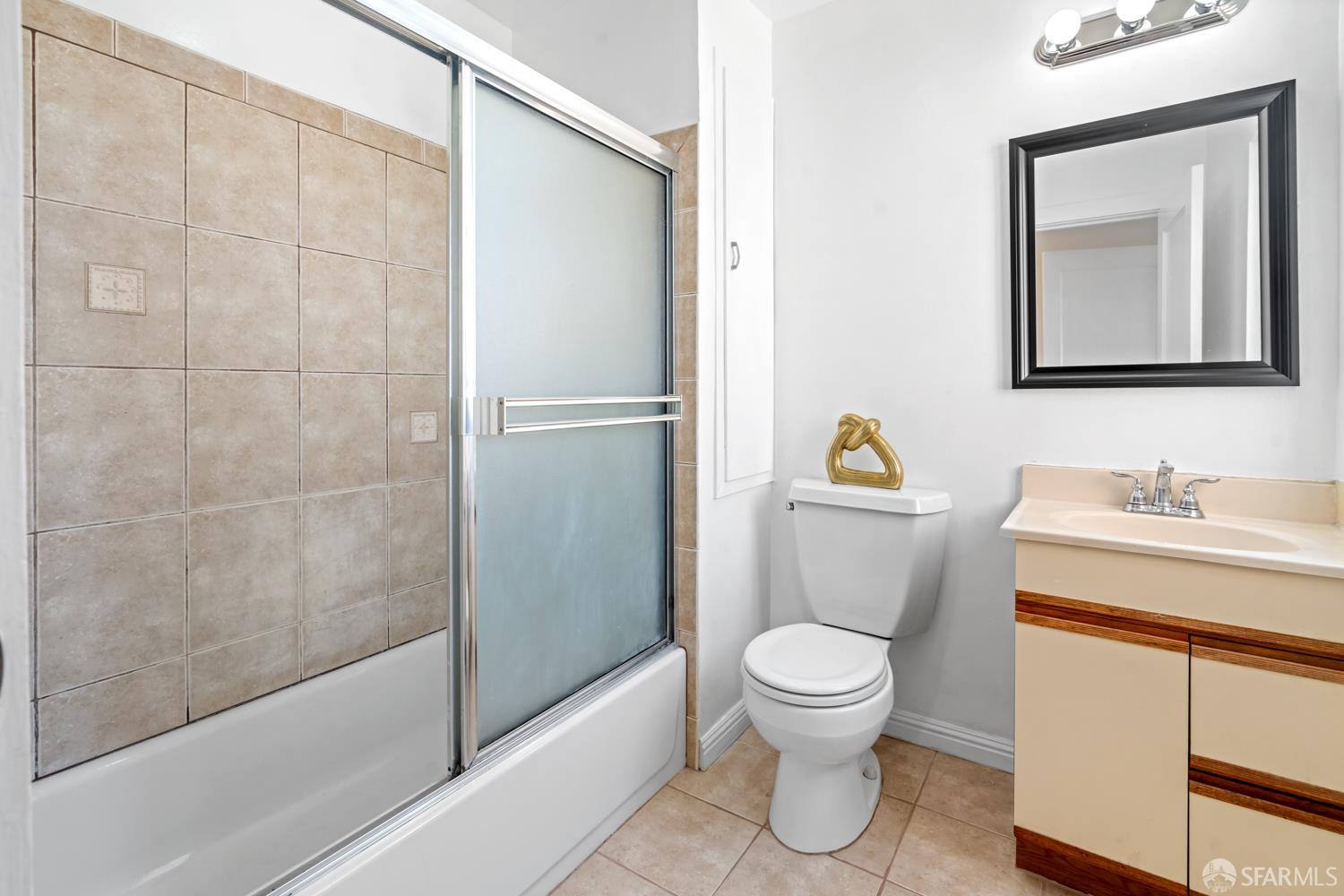 Detail Gallery Image 52 of 62 For 52 Rolph St, San Francisco,  CA 94112 - 2 Beds | 2/1 Baths