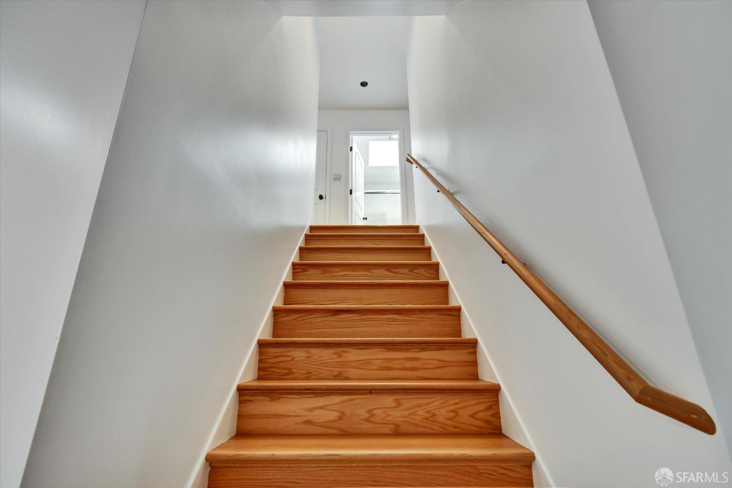Detail Gallery Image 10 of 20 For 233 Sargent St, San Francisco,  CA 94132 - 3 Beds | 2 Baths