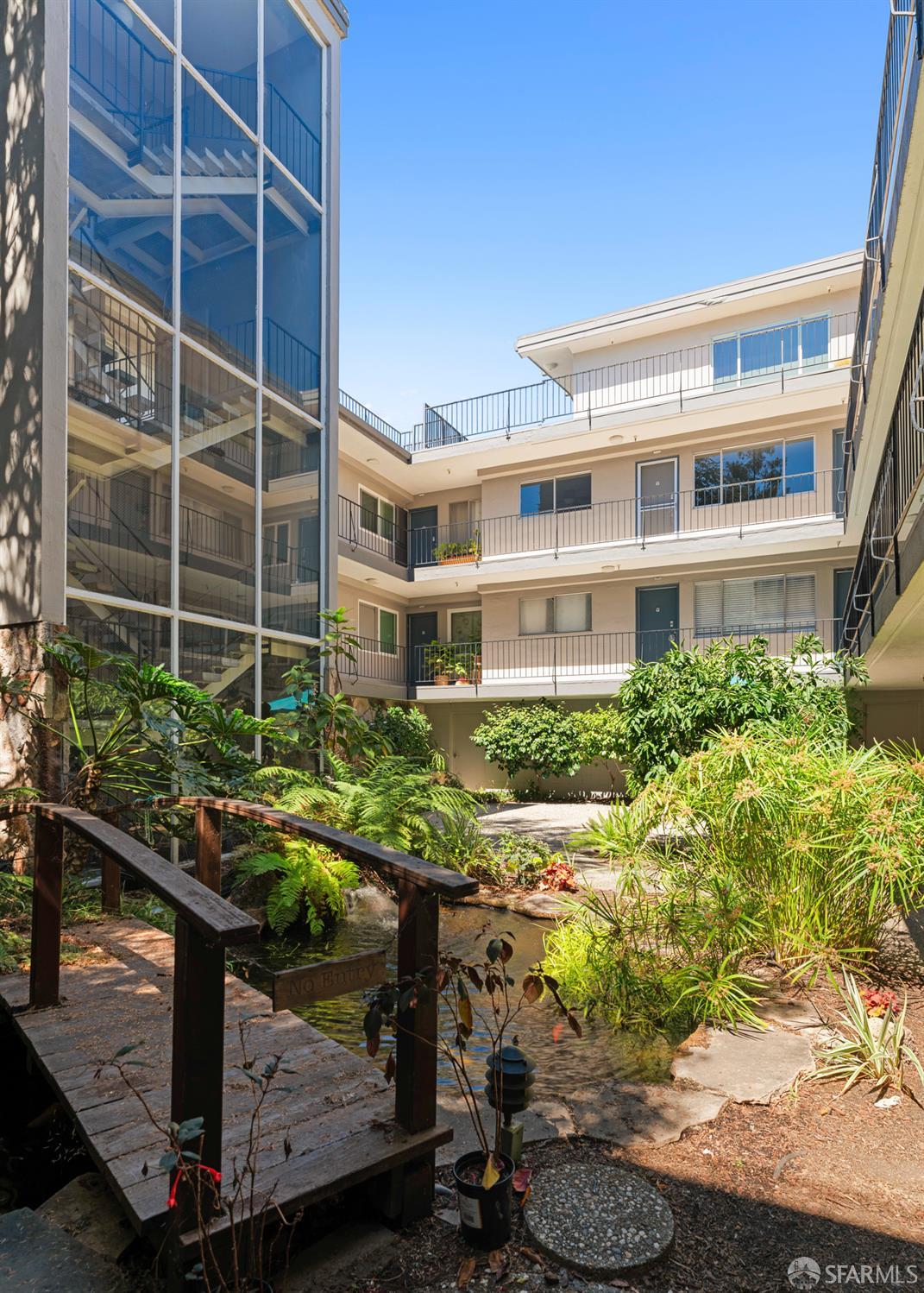 Detail Gallery Image 19 of 22 For 464 Clinton St #309,  Redwood City,  CA 94062 - 1 Beds | 1 Baths