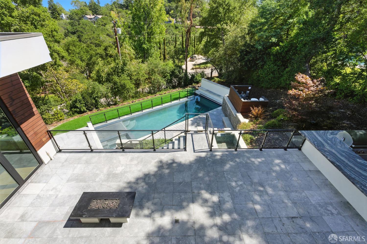 Detail Gallery Image 21 of 46 For 1225 La Cumbre Rd, Hillsborough,  CA 94010 - 6 Beds | 6/2 Baths