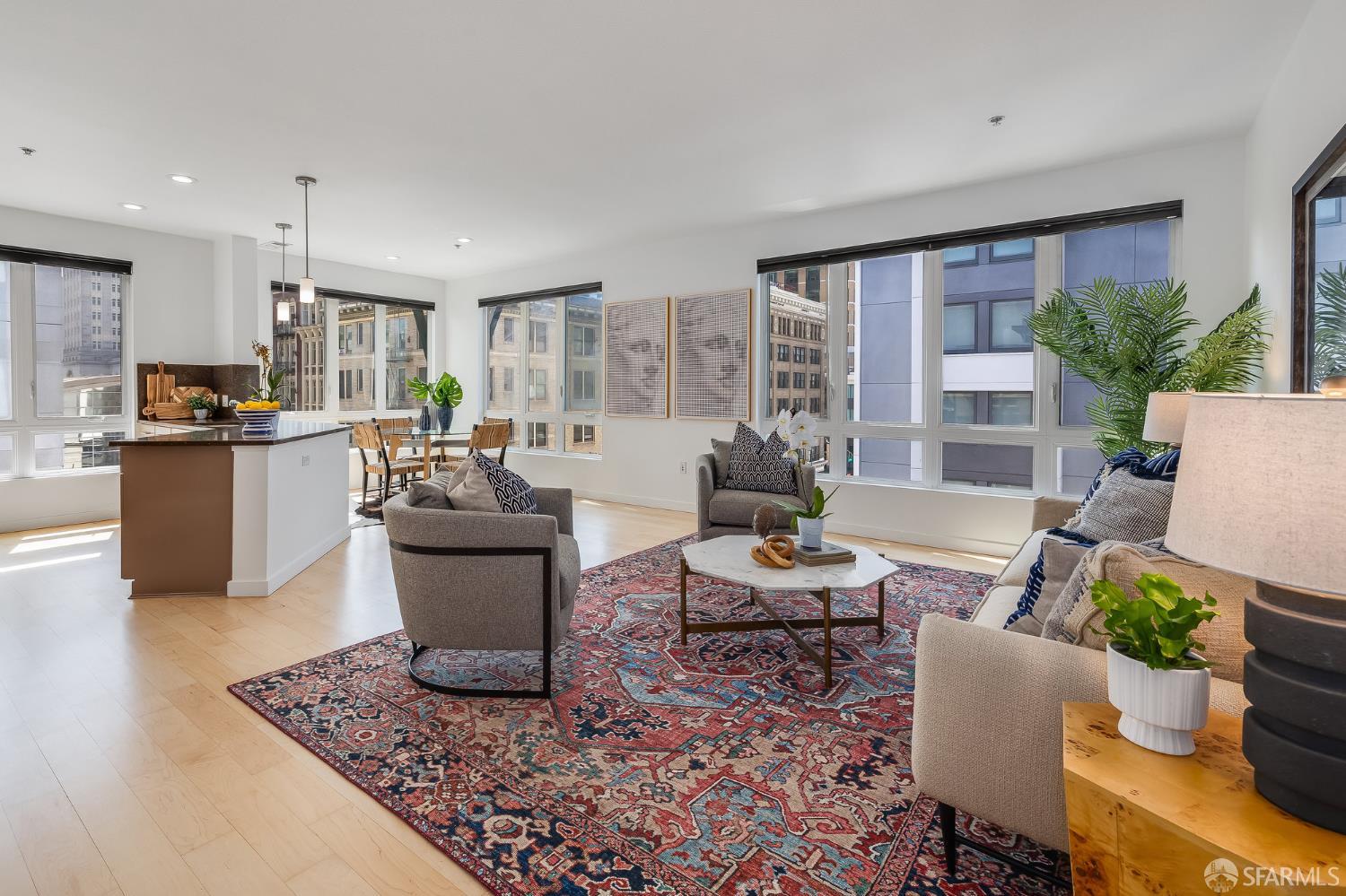 Detail Gallery Image 4 of 63 For 1511 Jefferson St Ph7,  Oakland,  CA 94612 - 2 Beds | 2 Baths