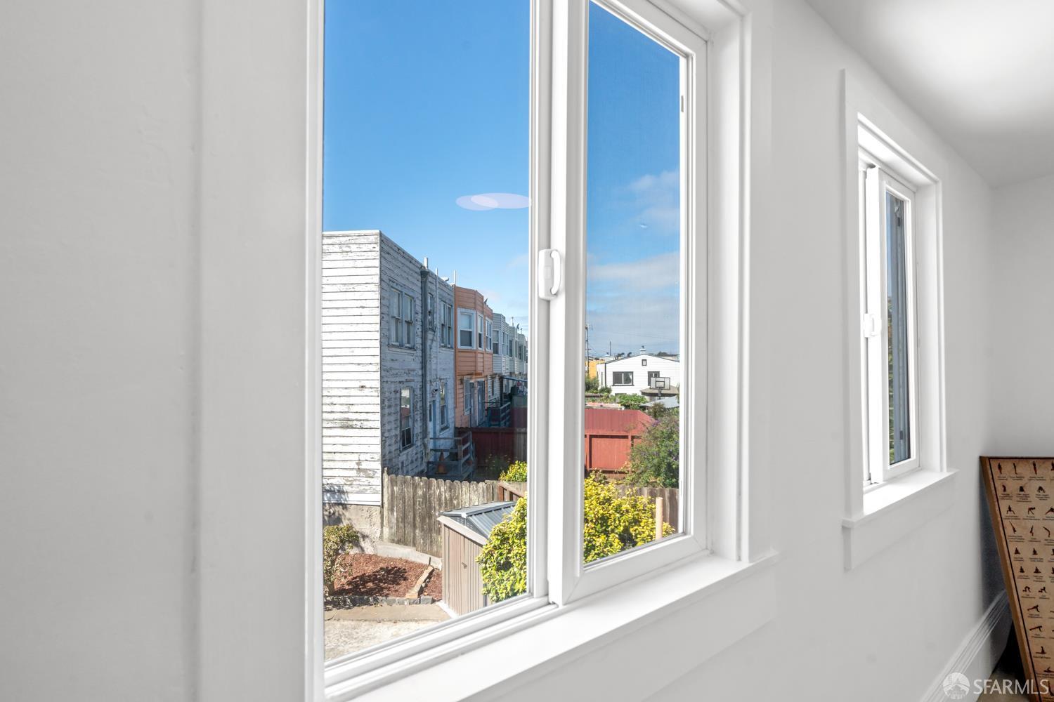Detail Gallery Image 51 of 62 For 52 Rolph St, San Francisco,  CA 94112 - 2 Beds | 2/1 Baths