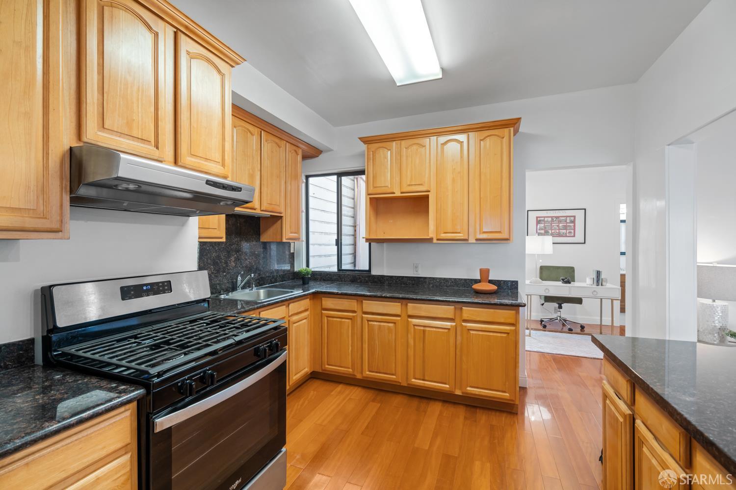 Detail Gallery Image 39 of 62 For 52 Rolph St, San Francisco,  CA 94112 - 2 Beds | 2/1 Baths