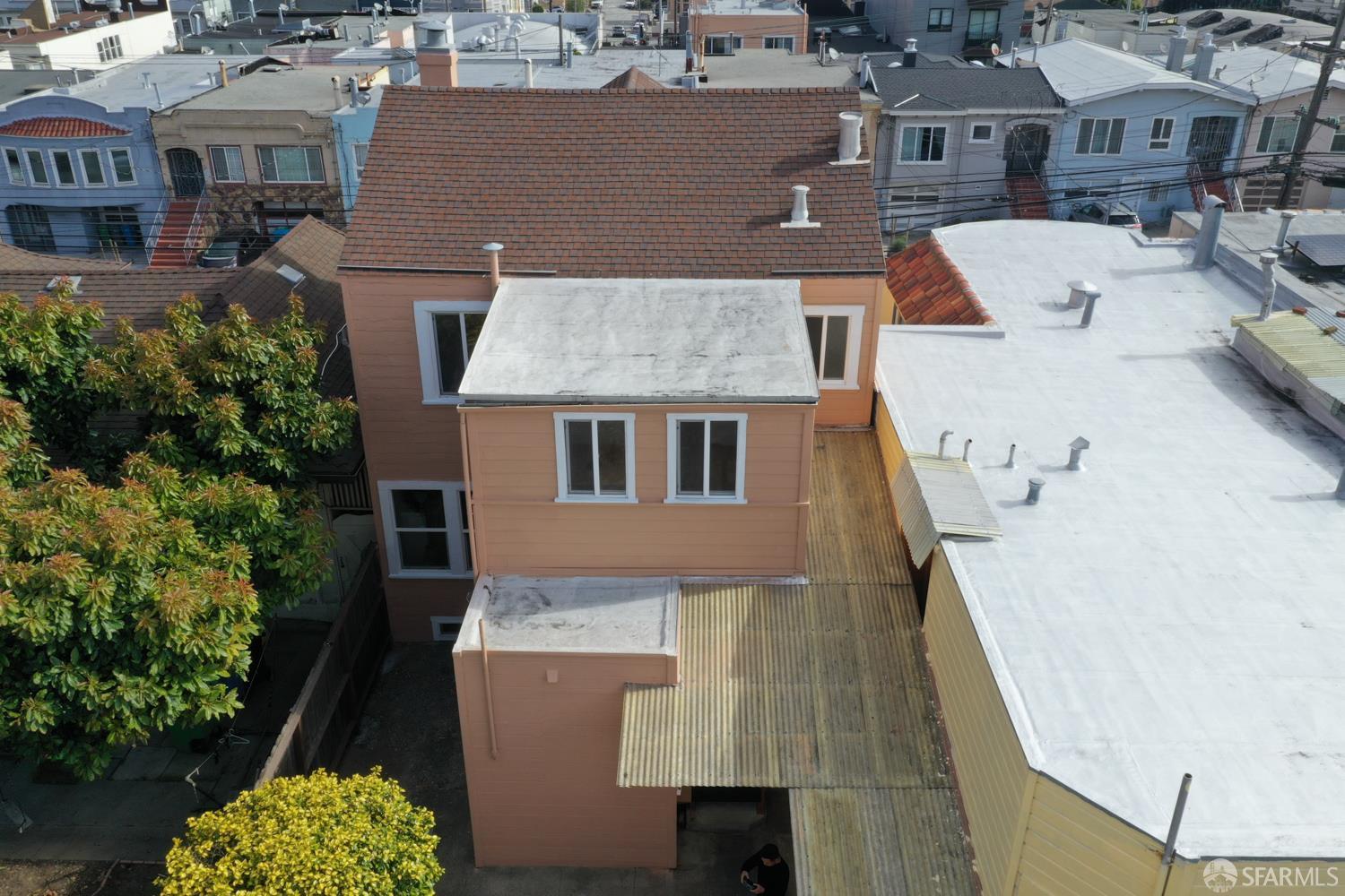Detail Gallery Image 9 of 62 For 52 Rolph St, San Francisco,  CA 94112 - 2 Beds | 2/1 Baths