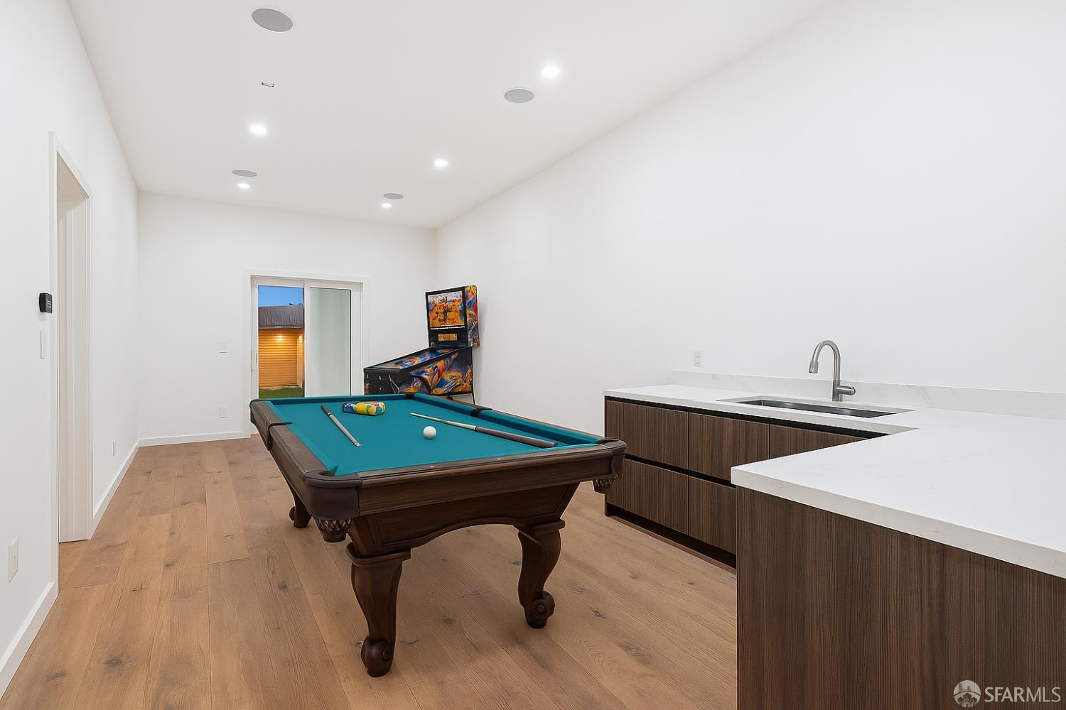Detail Gallery Image 41 of 87 For 172 18th Ave, San Francisco,  CA 94121 - – Beds | – Baths