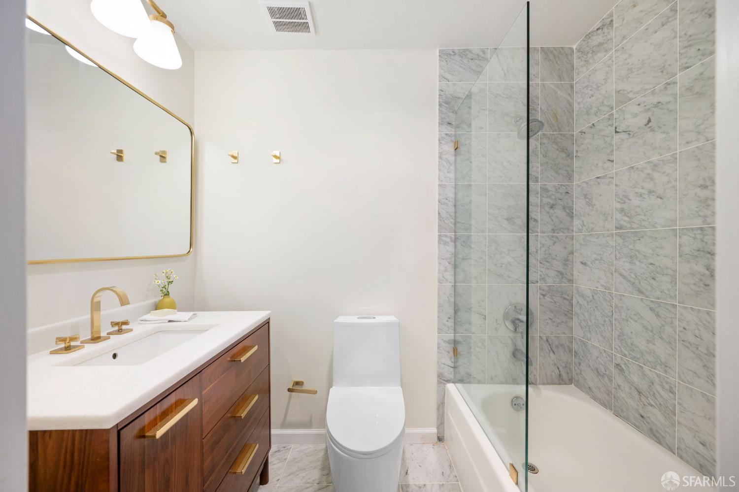 Detail Gallery Image 25 of 37 For 3234 Washington St #4,  San Francisco,  CA 94115 - 2 Beds | 2 Baths