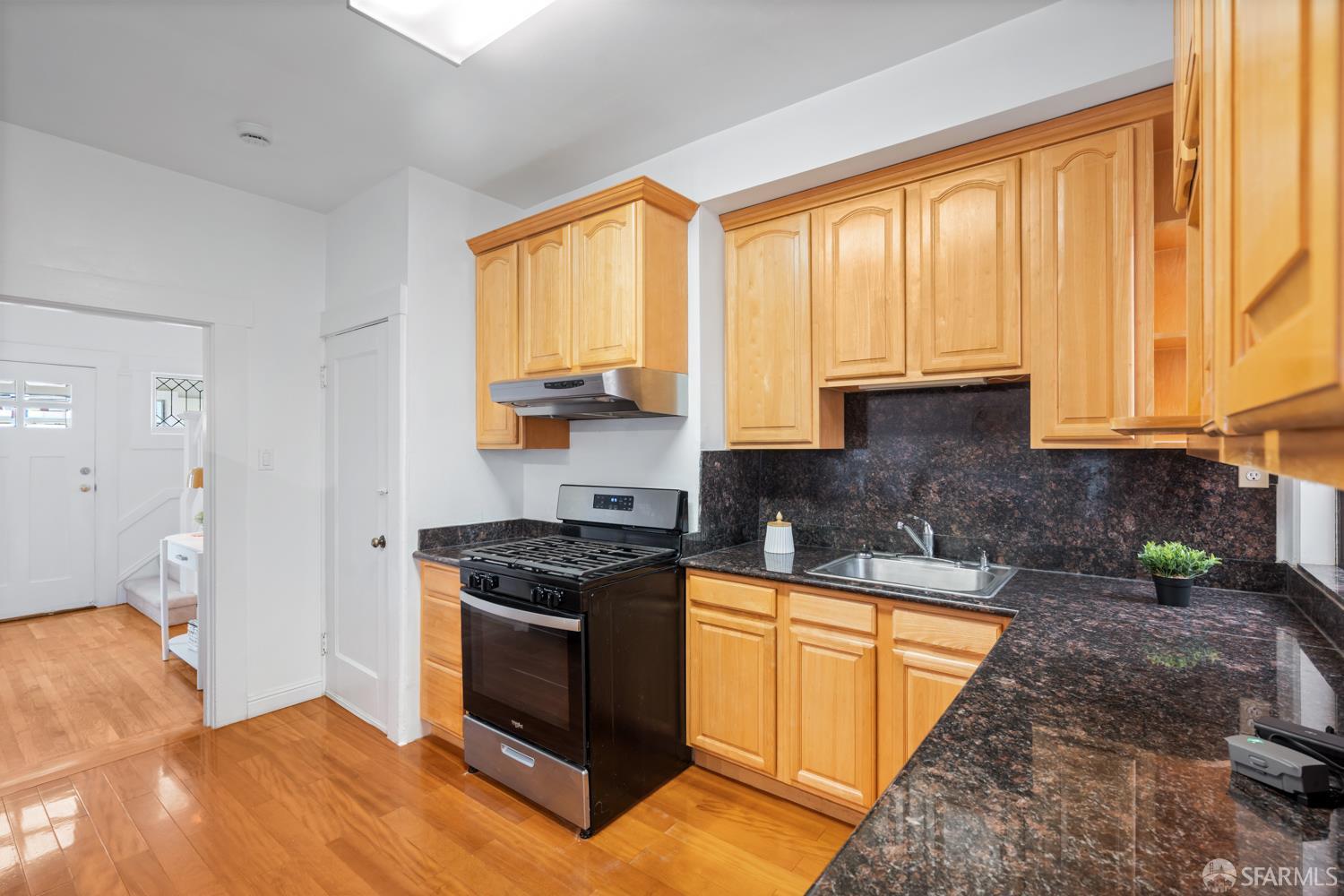 Detail Gallery Image 37 of 62 For 52 Rolph St, San Francisco,  CA 94112 - 2 Beds | 2/1 Baths