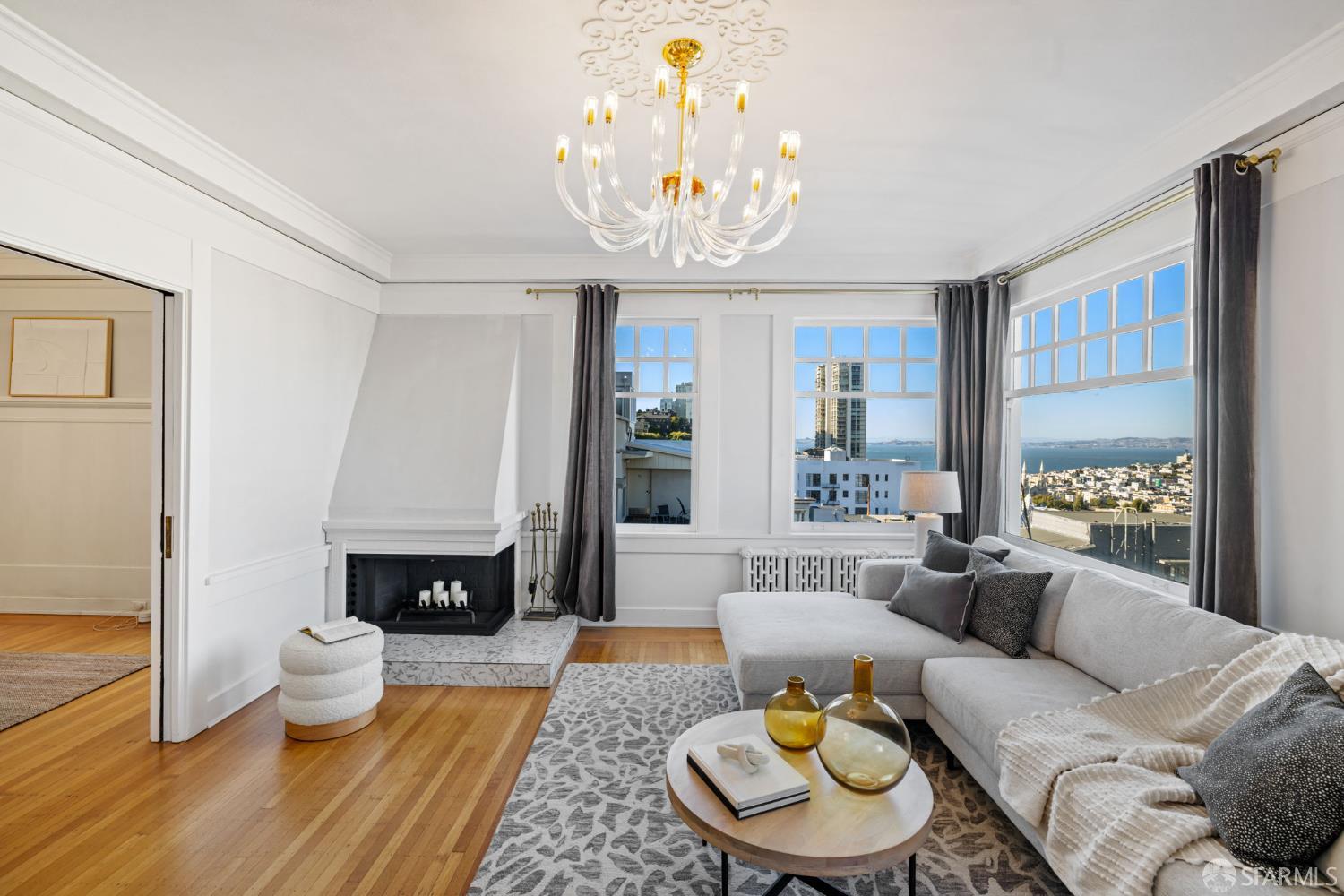 Detail Gallery Image 8 of 62 For 1242 Washington St, San Francisco,  CA 94108 - 2 Beds | 1 Baths