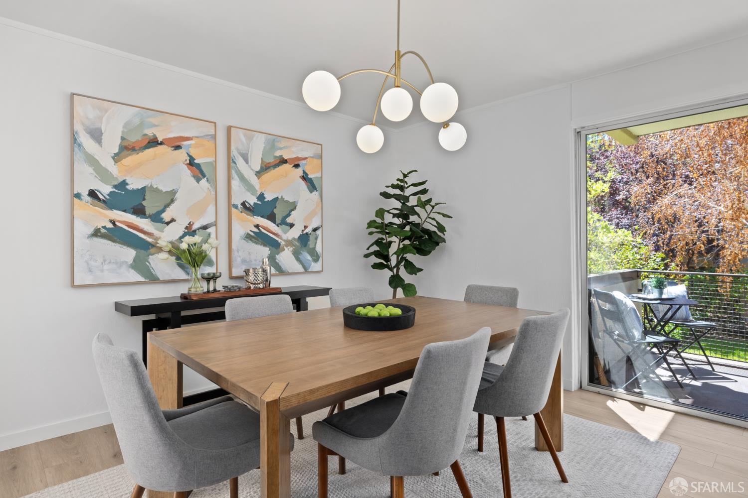 Detail Gallery Image 8 of 31 For 425 Grant Ave #19,  Palo Alto,  CA 94306 - 3 Beds | 2 Baths