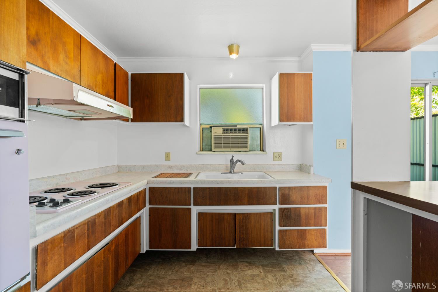 Detail Gallery Image 8 of 22 For 464 Clinton St #309,  Redwood City,  CA 94062 - 1 Beds | 1 Baths