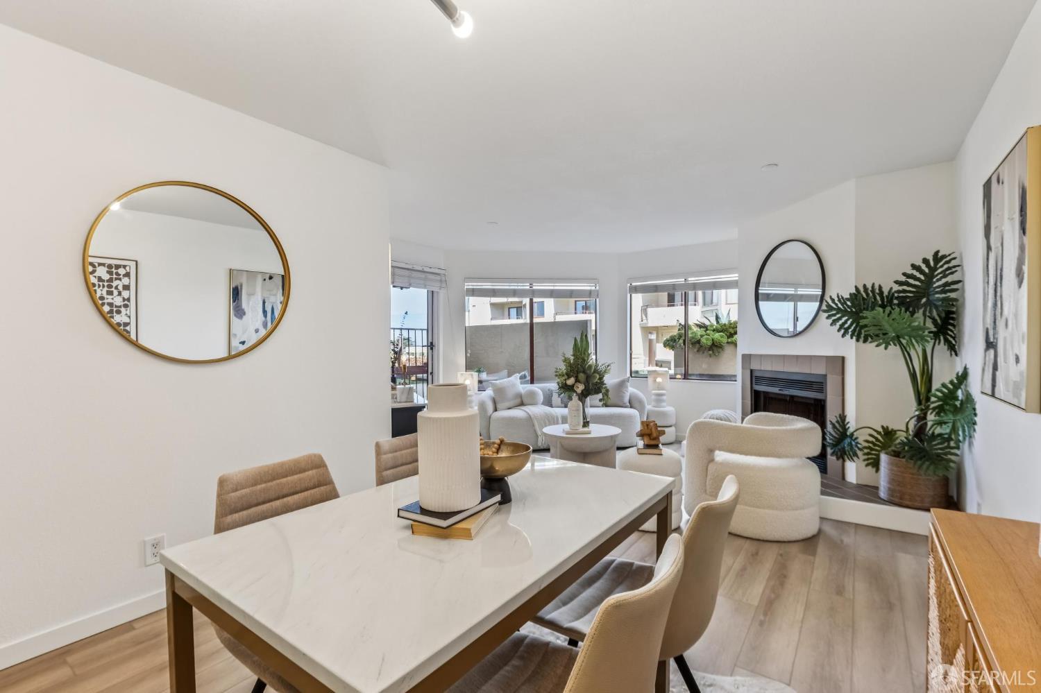 Photo #5: 425068786 Listing 