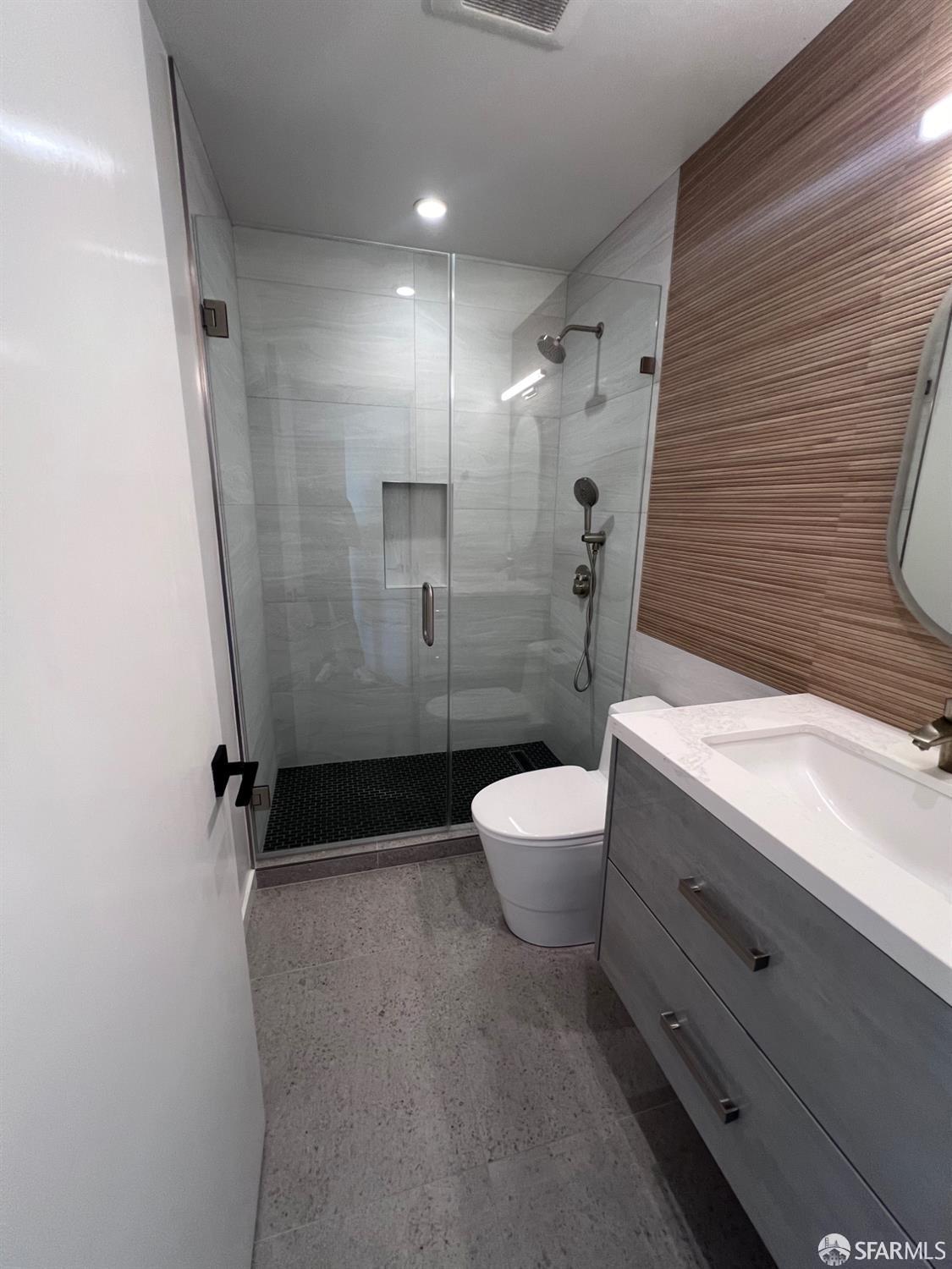 Detail Gallery Image 72 of 87 For 172 18th Ave, San Francisco,  CA 94121 - – Beds | – Baths