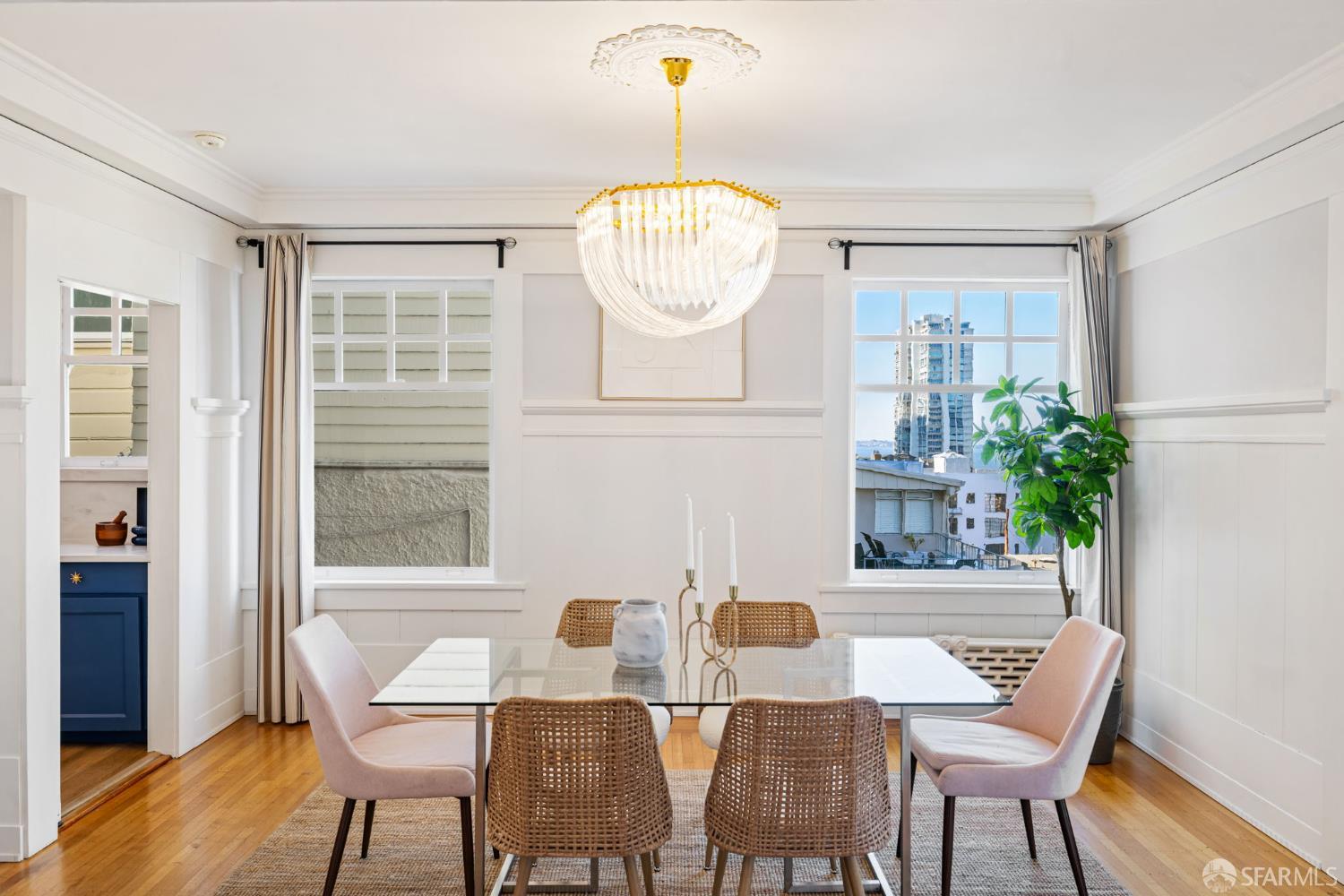 Detail Gallery Image 17 of 62 For 1242 Washington St, San Francisco,  CA 94108 - 2 Beds | 1 Baths