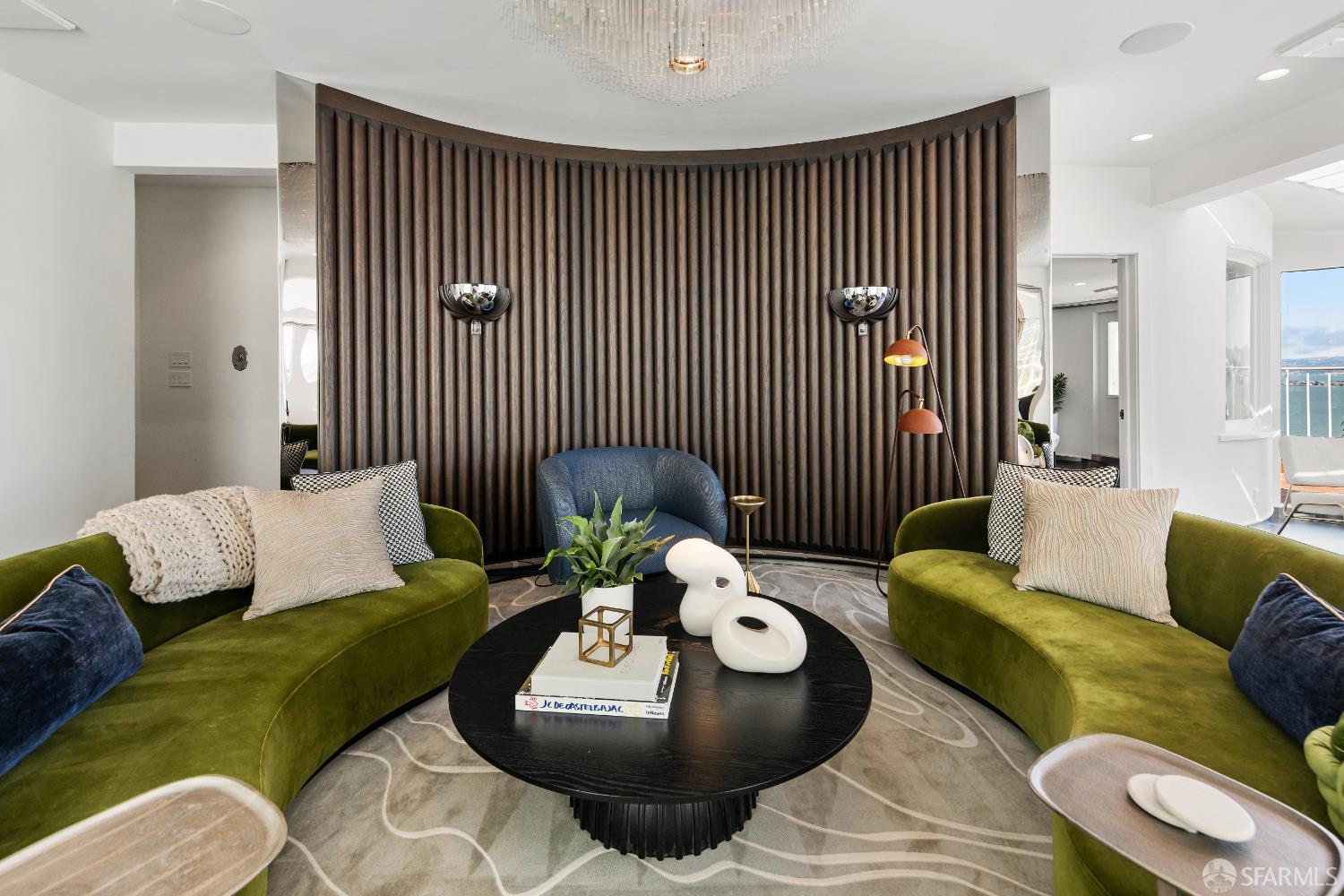 Detail Gallery Image 8 of 38 For 1360 Montgomery St #11,  San Francisco,  CA 94133 - 2 Beds | 2 Baths