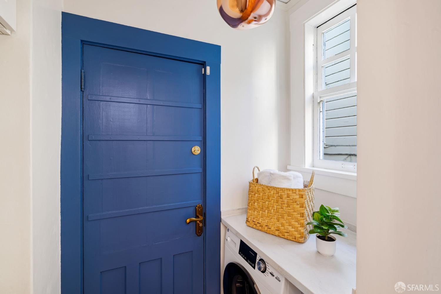 Detail Gallery Image 27 of 62 For 1242 Washington St, San Francisco,  CA 94108 - 2 Beds | 1 Baths