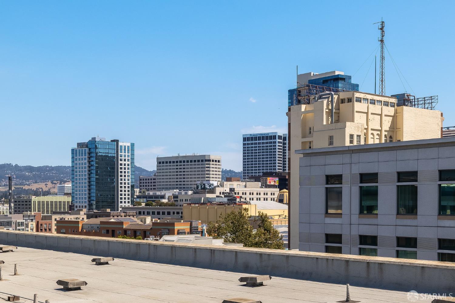 Detail Gallery Image 48 of 63 For 1511 Jefferson St Ph7,  Oakland,  CA 94612 - 2 Beds | 2 Baths