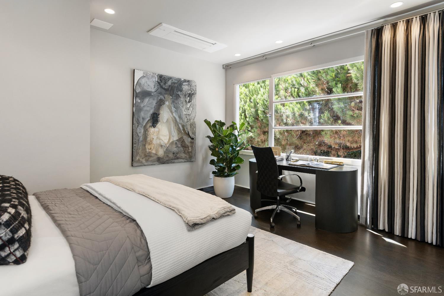 Detail Gallery Image 18 of 38 For 1360 Montgomery St #11,  San Francisco,  CA 94133 - 2 Beds | 2 Baths