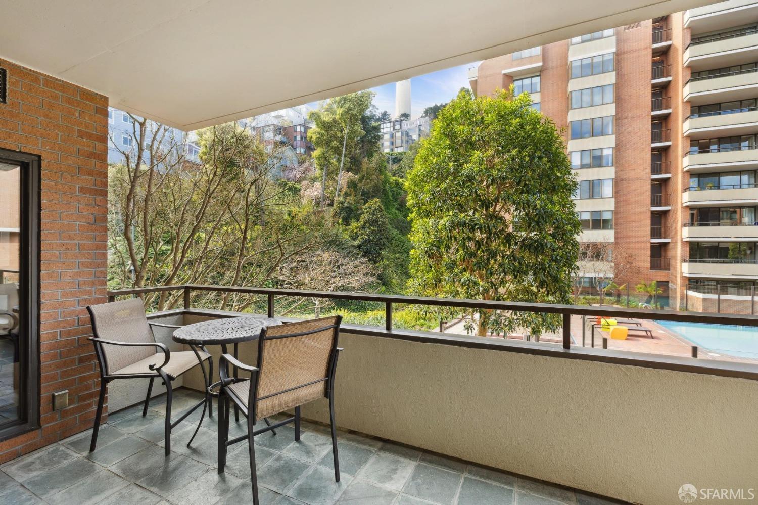 Detail Gallery Image 4 of 49 For 101 Lombard St 216e,  San Francisco,  CA 94111 - 1 Beds | 1 Baths