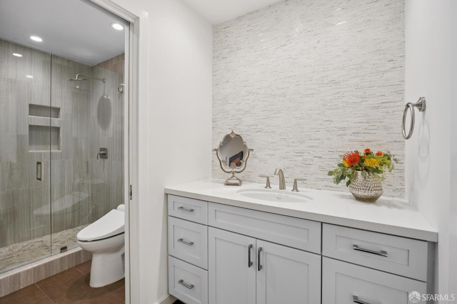 Detail Gallery Image 24 of 49 For 101 Lombard St 216e,  San Francisco,  CA 94111 - 1 Beds | 1 Baths