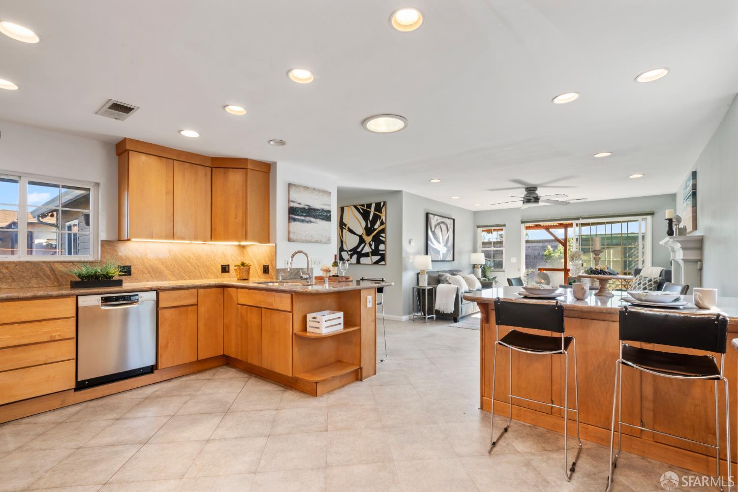 Detail Gallery Image 7 of 23 For 1704 Washington St, San Mateo,  CA 94403 - 3 Beds | 1 Baths